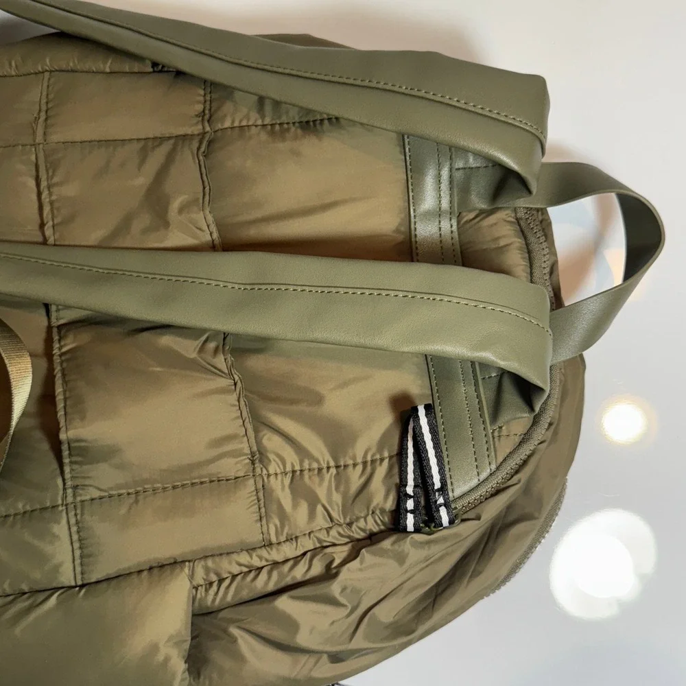 BLUZEN Puffer Backpack Quilted Nylon Olive Green Lightweight Carry All‎ Bag